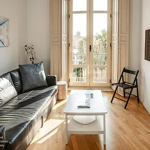 https://living4malaga-calderon-de-la-barca.hotelsinnerja.org