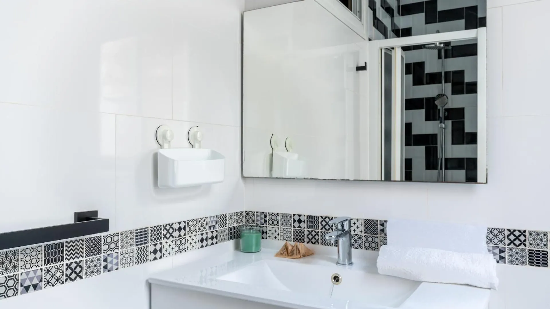 Aoa Green Gardens Family House Apartment Seville Spain