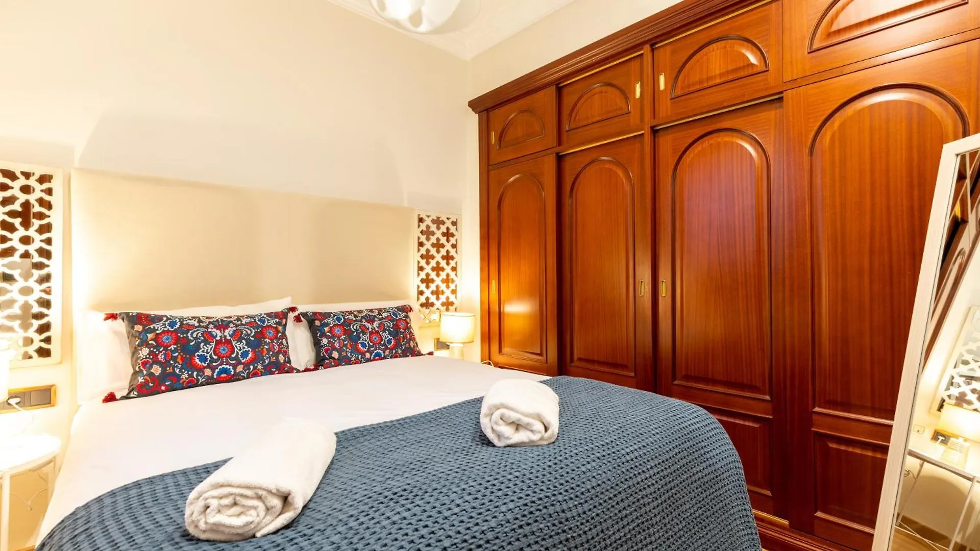 Apartment Aoa Green Gardens Family House Seville