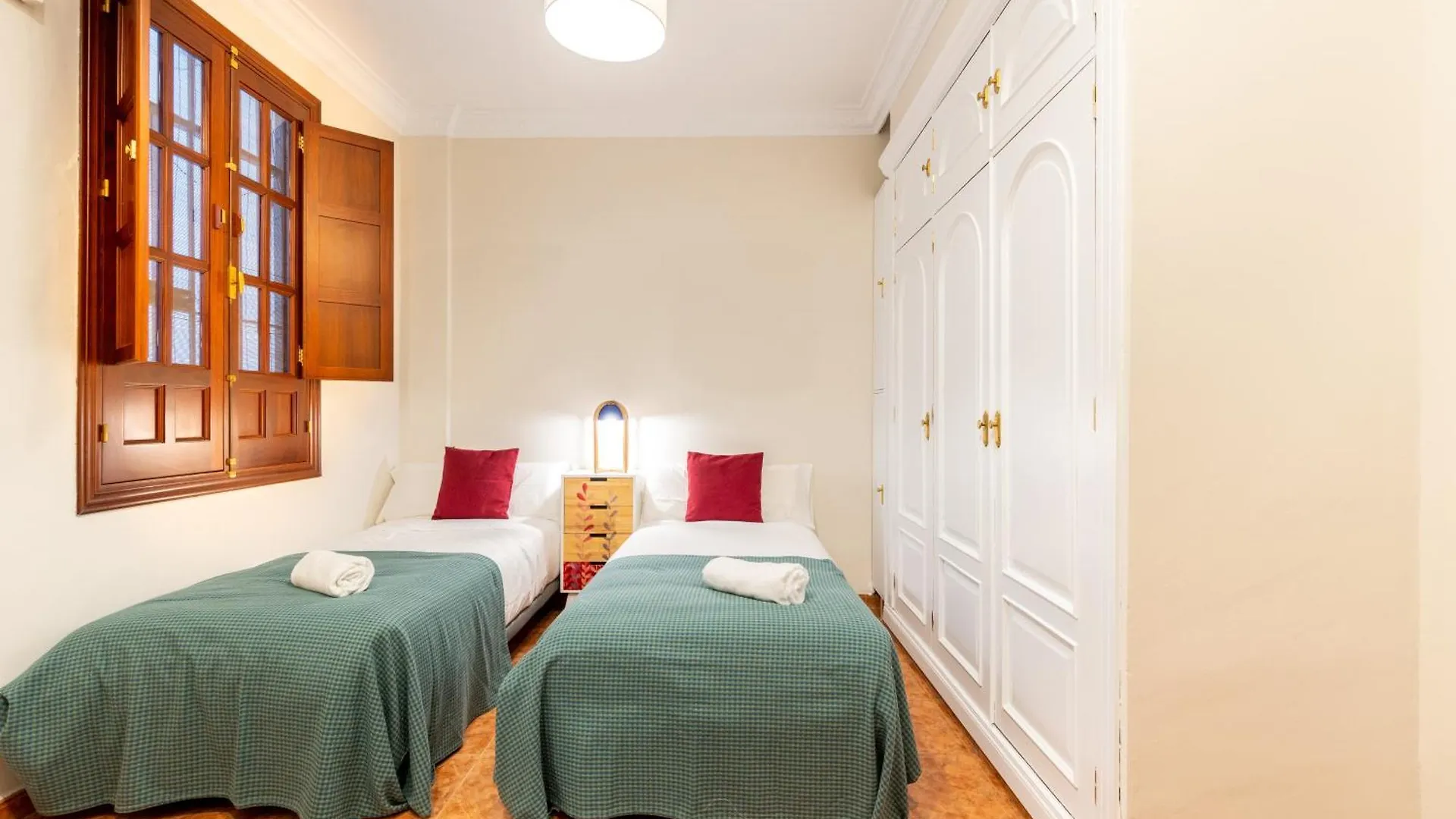 Apartment Aoa Green Gardens Family House Seville