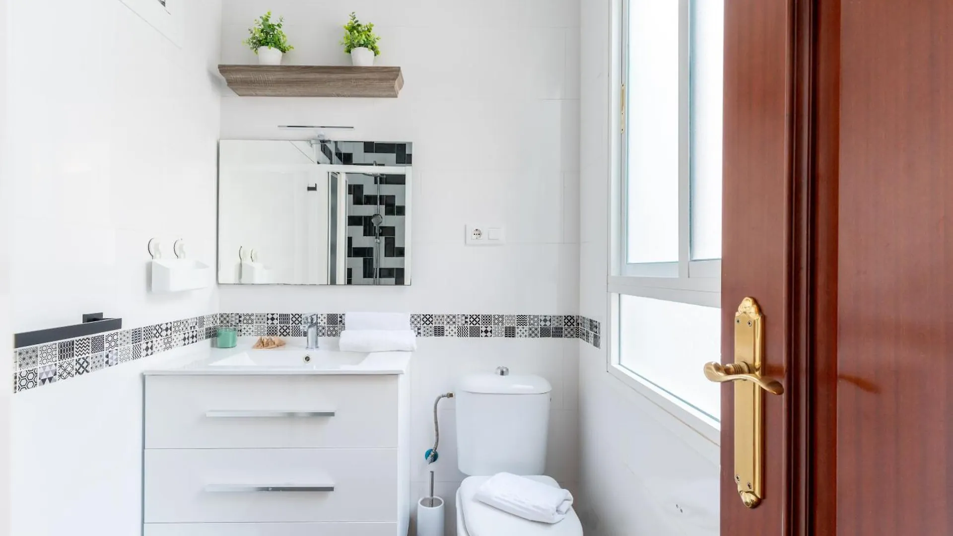 Apartment Aoa Green Gardens Family House Seville
